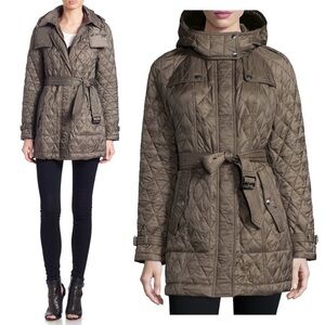 EUC Burberry BRIT Women's Quilted Belted Finsbridge Coat